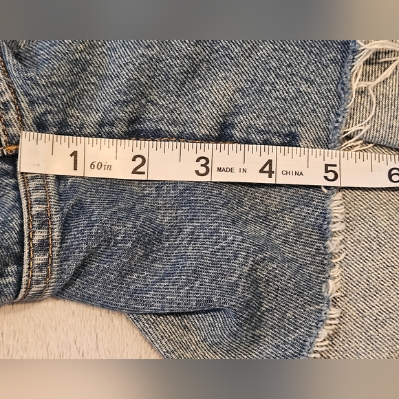 Madewell Relaxed Mid-Length Denim Shorts, Sz. 28 - Picture 13 of 13